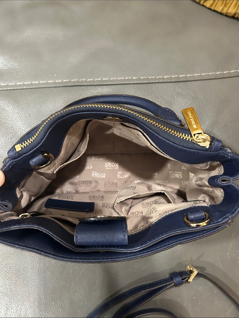 Michael Kors Kellen XS Satchel in a navy and blue floral print - Picture 7 of 12